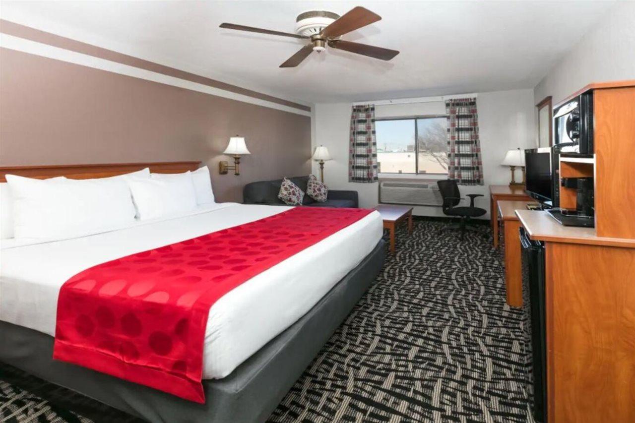 Ramada By Wyndham Oklahoma City Airport North Dış mekan fotoğraf
