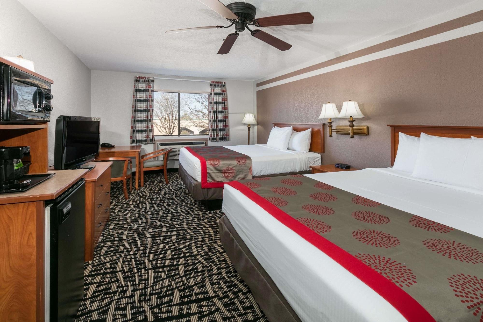 Ramada By Wyndham Oklahoma City Airport North Dış mekan fotoğraf