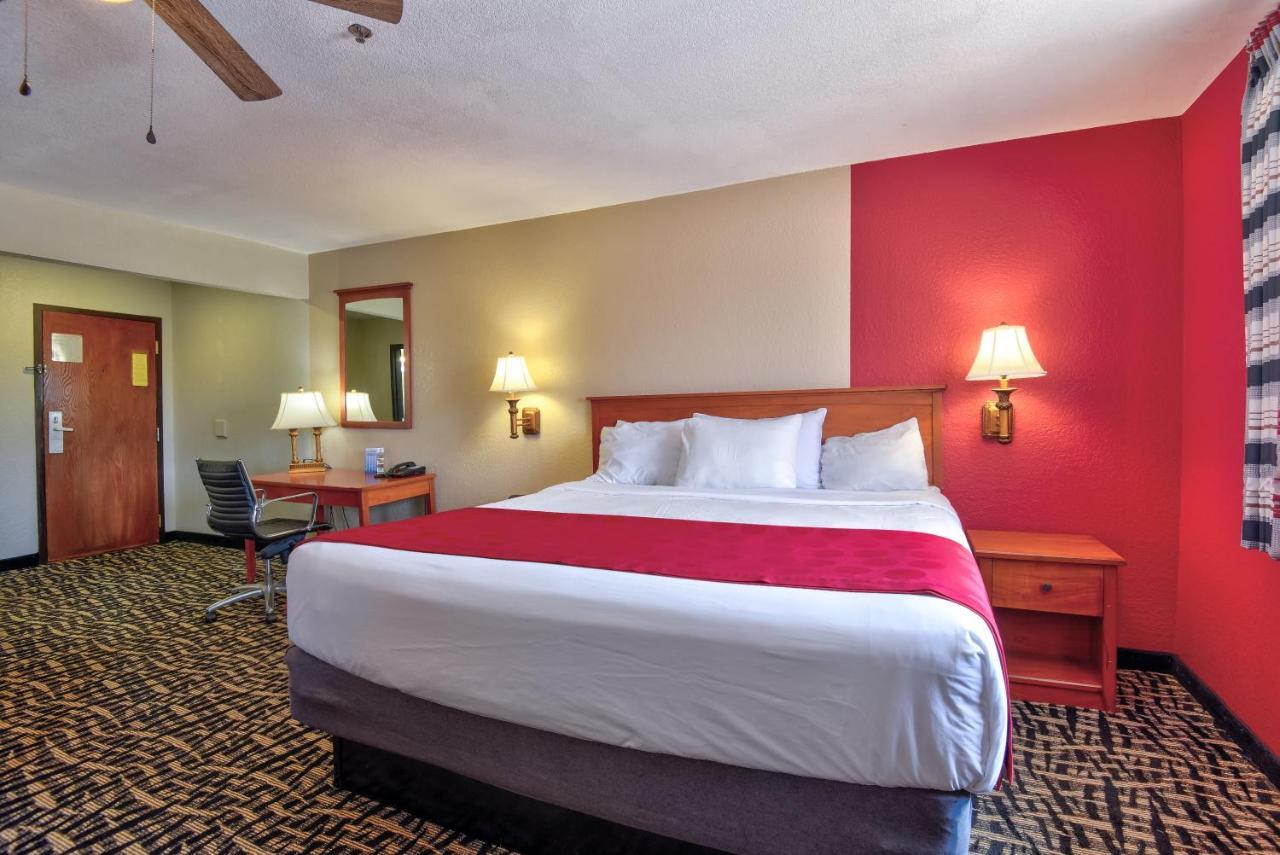 Ramada By Wyndham Oklahoma City Airport North Dış mekan fotoğraf