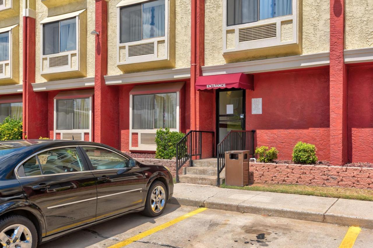 Ramada By Wyndham Oklahoma City Airport North Dış mekan fotoğraf