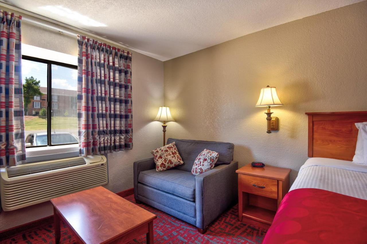 Ramada By Wyndham Oklahoma City Airport North Dış mekan fotoğraf