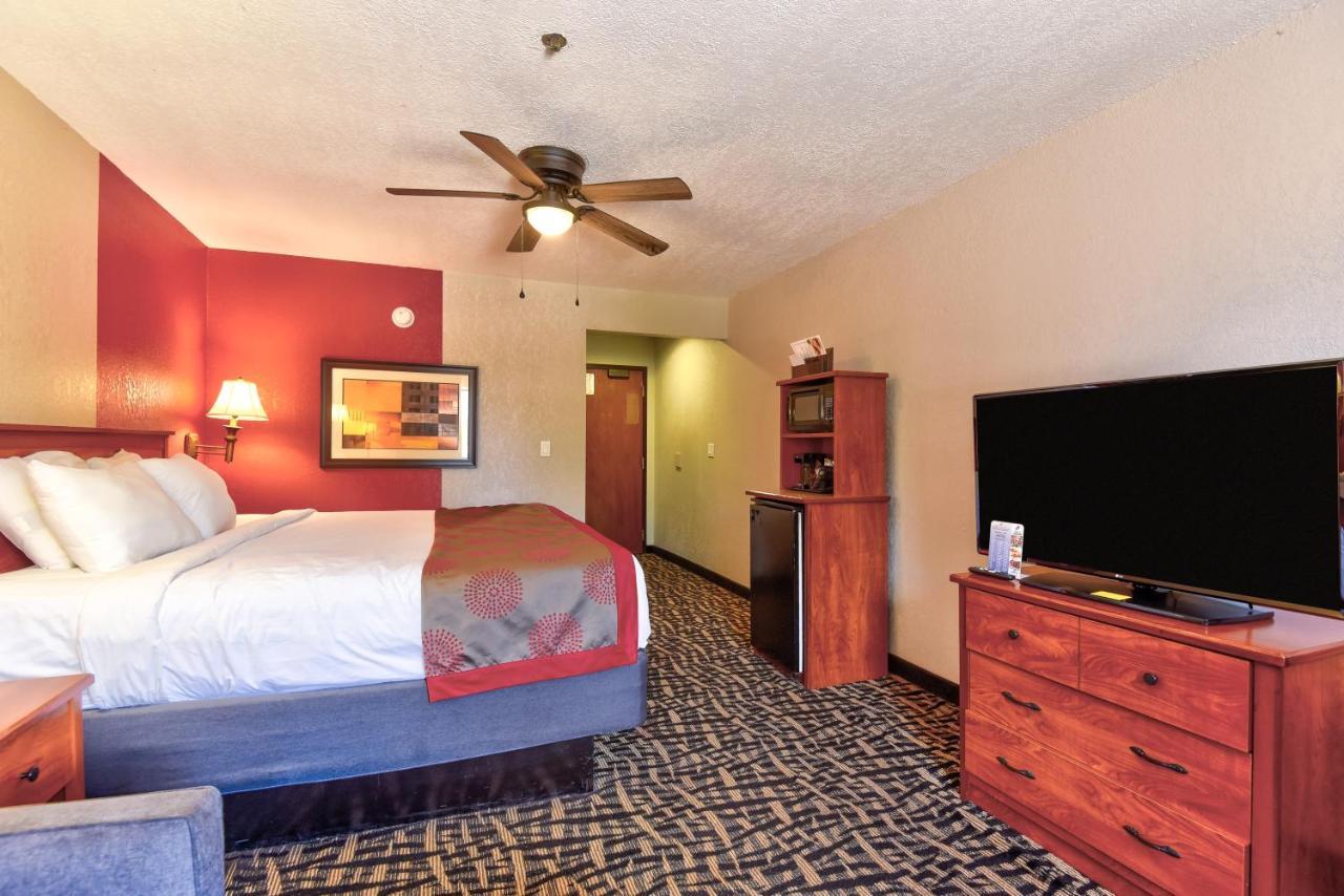 Ramada By Wyndham Oklahoma City Airport North Dış mekan fotoğraf